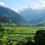Ski & Golf Apartment Zell Am See